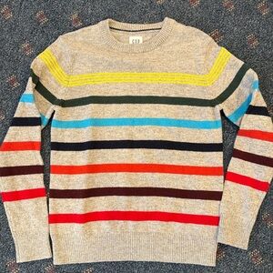 GAP Boys sweater new without tag size M